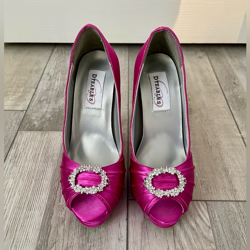 Touch Ups Dyeables Gianna Satin Platform Pump | Dyed Begonia (Fuchsia) | Size 6